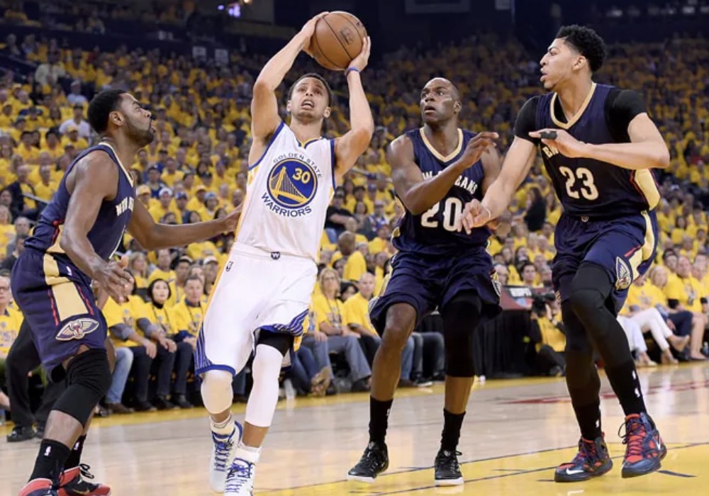 Warriors atropelam Pelicans: Moody brilha com 32 e 8 triplos - Blog Mais