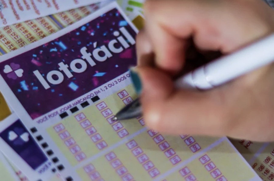 Lotofácil/Concurso 3535 (10/11/25)